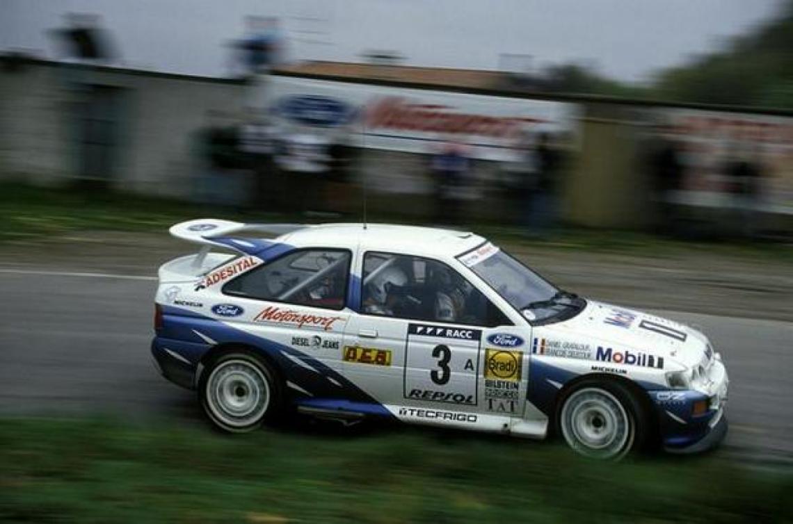 El M-Sport basó su decoración en la utilizada por Delecour en 1993.