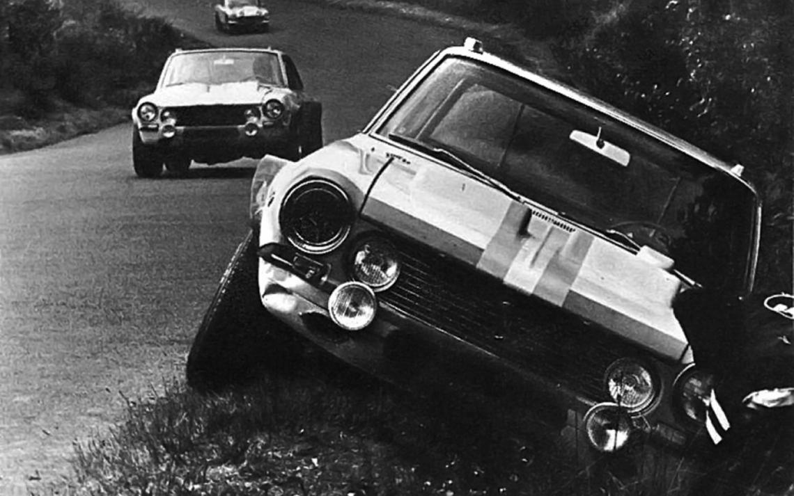 El Torino N° 1 abandonado. Detrás, el N°3.