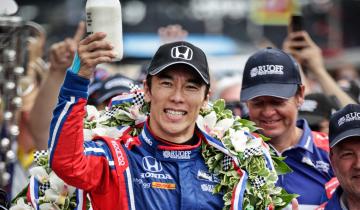 Imagen de Sato hizo historia